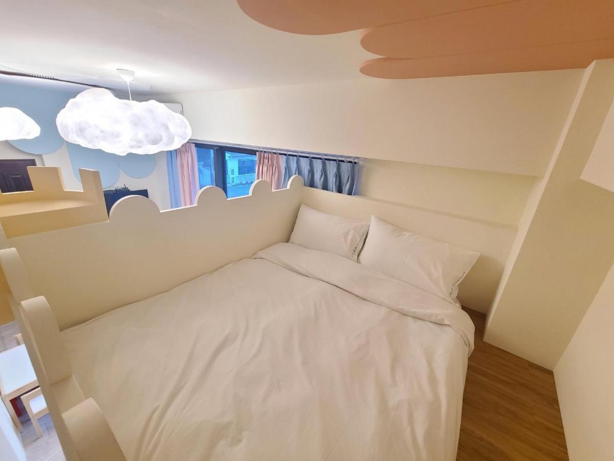 Sunlight Forest Homestay Tainan Dış mekan fotoğraf