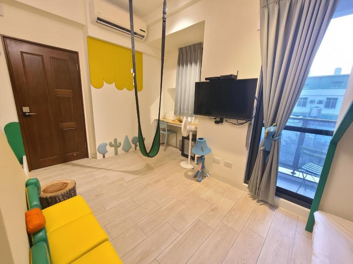 Sunlight Forest Homestay Tainan Dış mekan fotoğraf