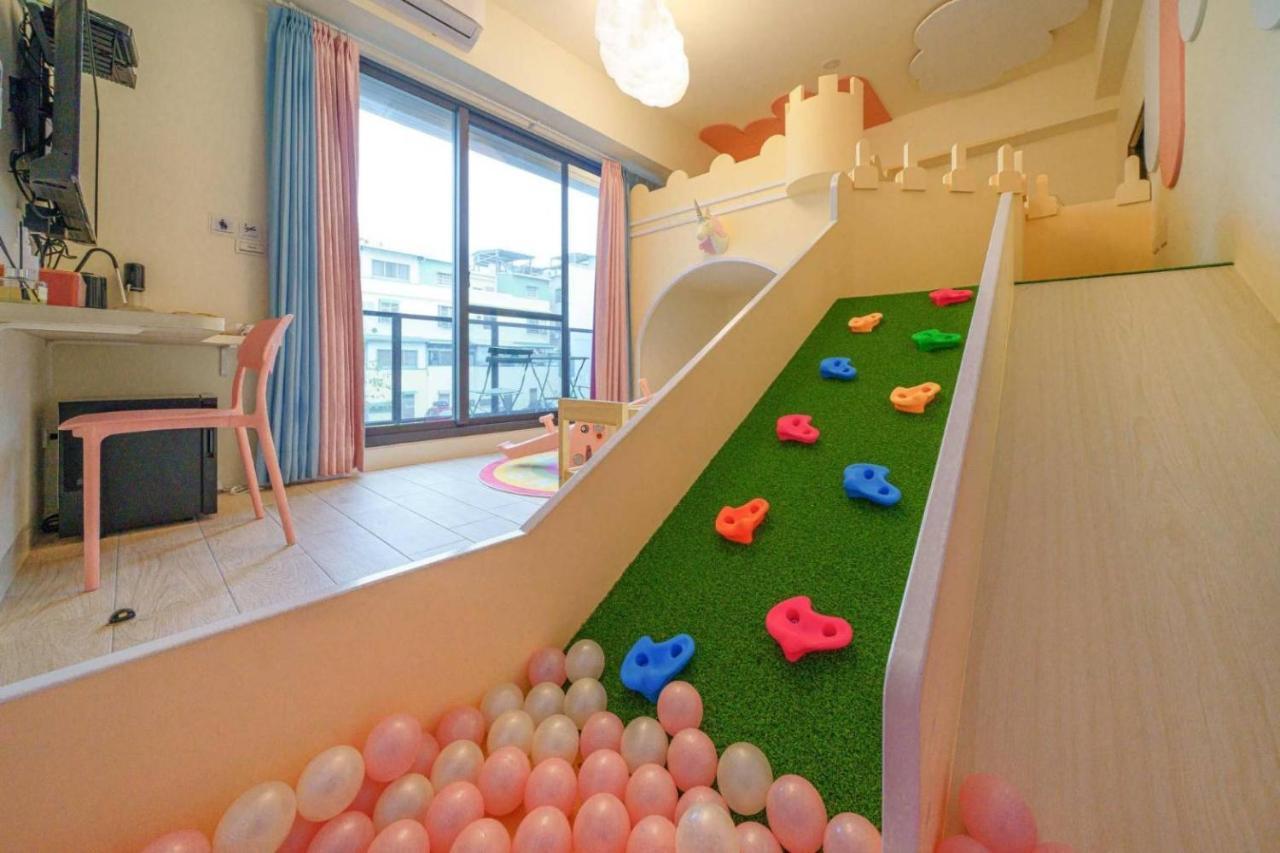Sunlight Forest Homestay Tainan Dış mekan fotoğraf
