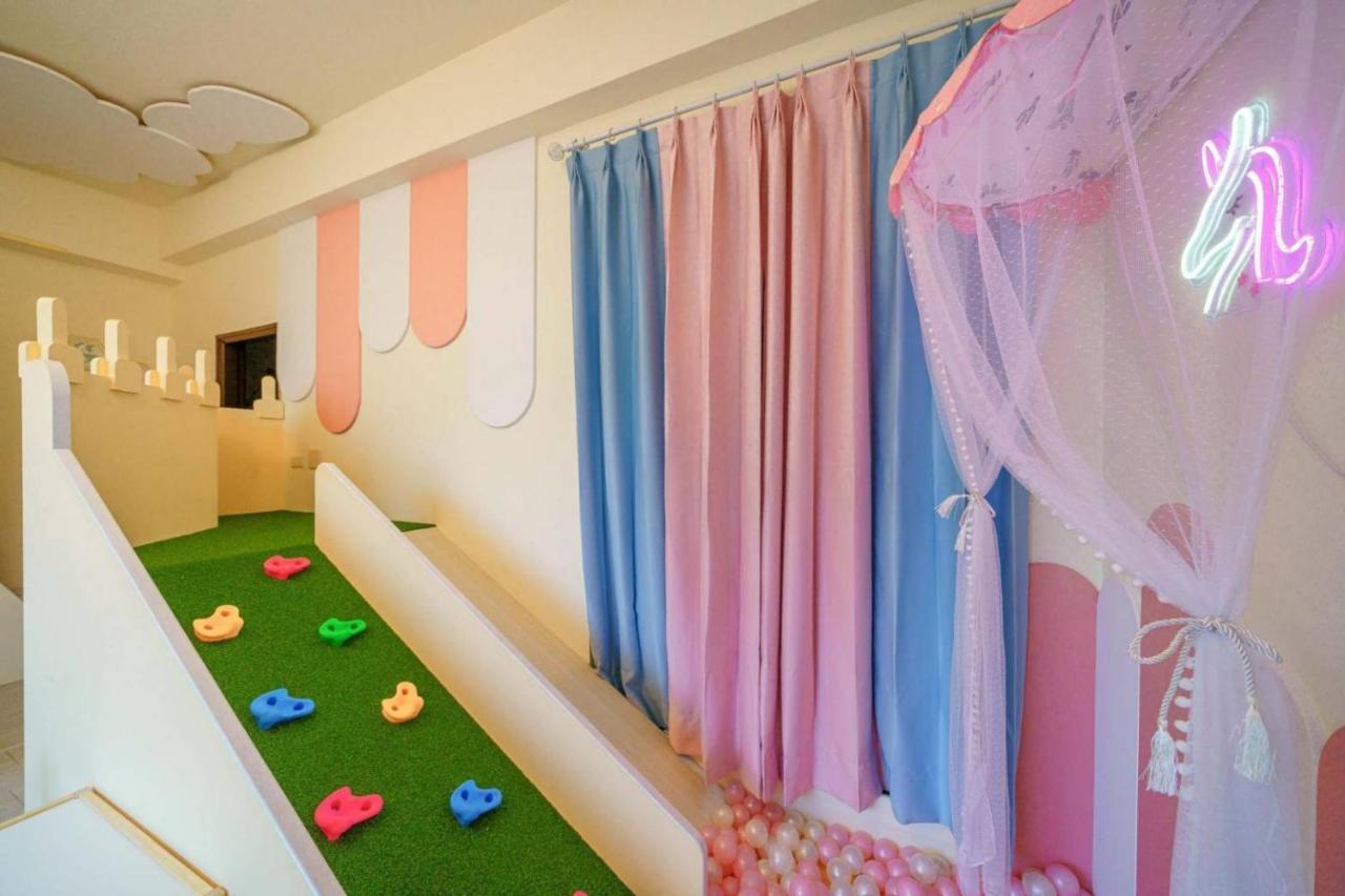 Sunlight Forest Homestay Tainan Dış mekan fotoğraf